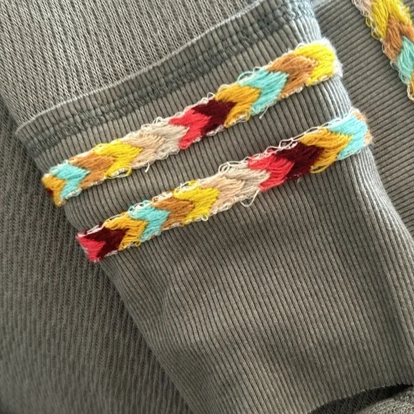 We The Free Rainbow Thermal Henley Long Sleeve Women's Size L, Dark Gray - Picture 3 of 12